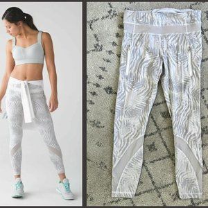 LULULEMON Inspire Tight II Palm Camo White Nimbus Leggings - Size 4